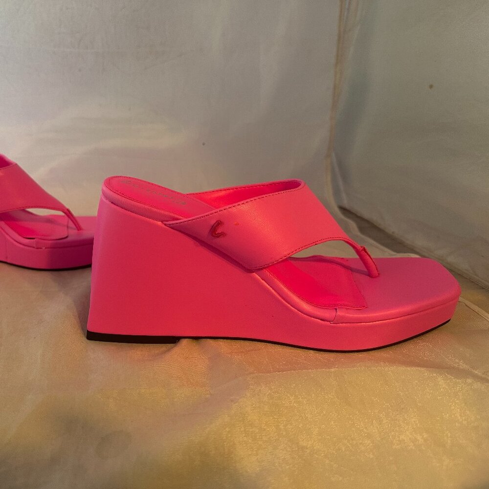 Circus by Sam Edelman  Moira Wedge Sandal, Pink Punch  Women Size 8.  NIB